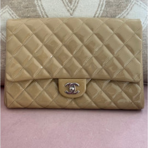 CHANEL CLUTCH ON CHAIN BAG (AUTHENTIC) - Picture 11 of 14